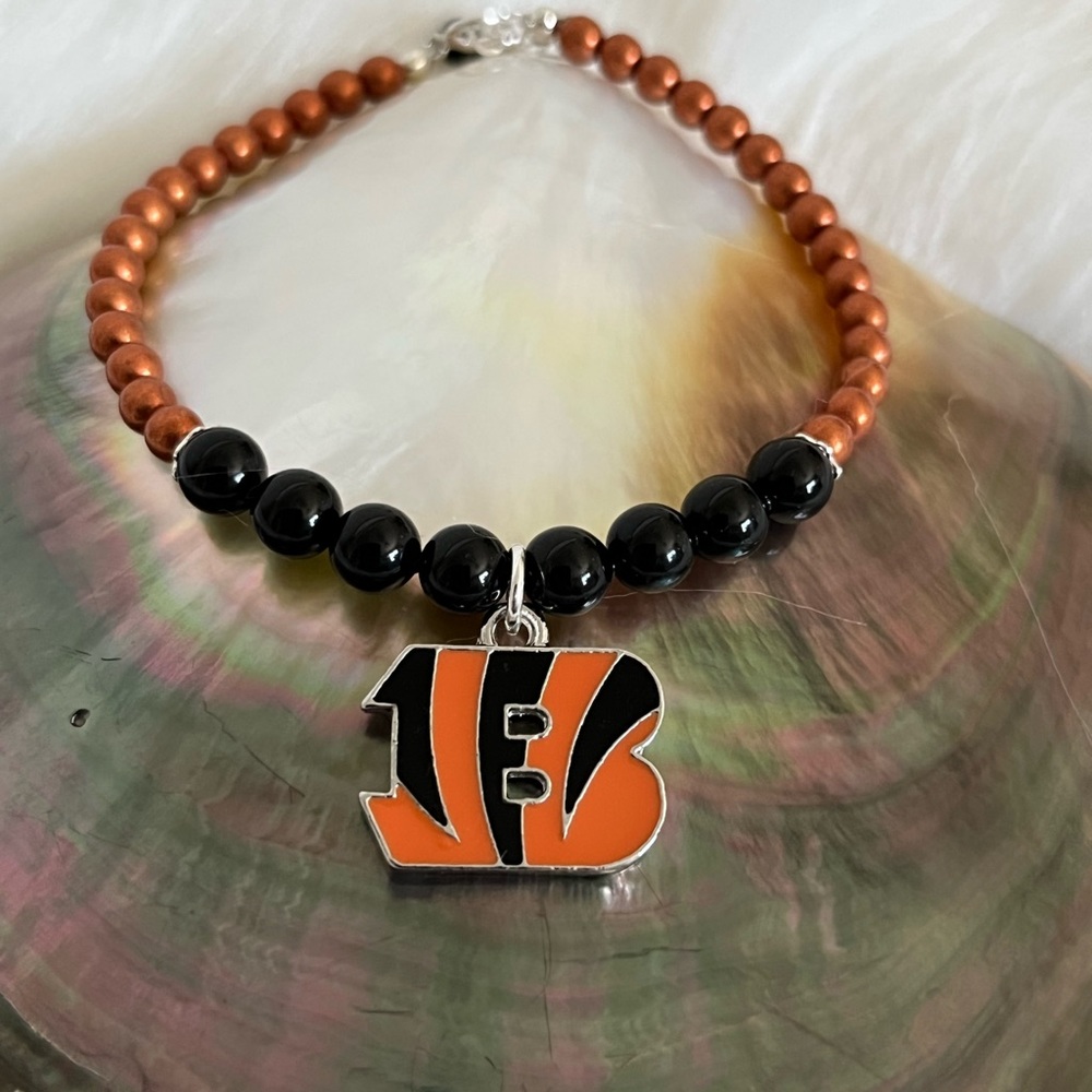 Cincinnati Bengals Orange & black Swarovski pearl sterling silver charm bracelet